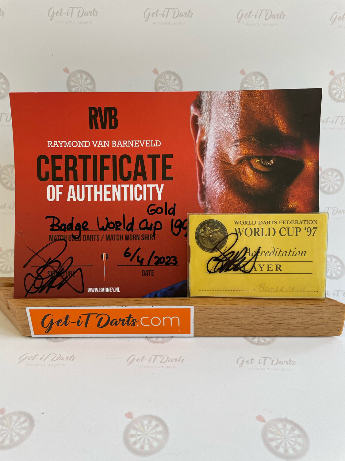 Playercard Raymond van Barneveld Signed, World Cup Gold 1997