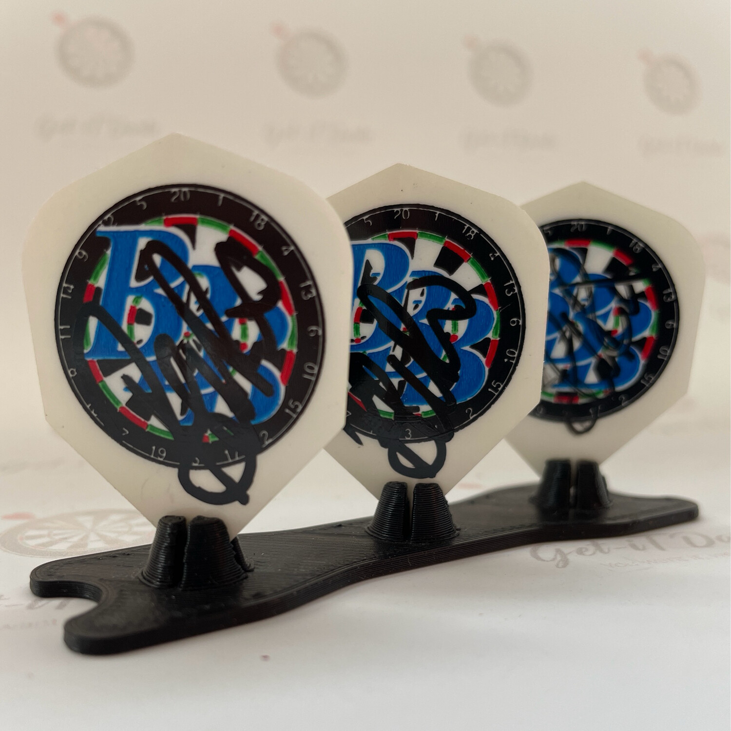 Signed Flights RvB Tripple. B