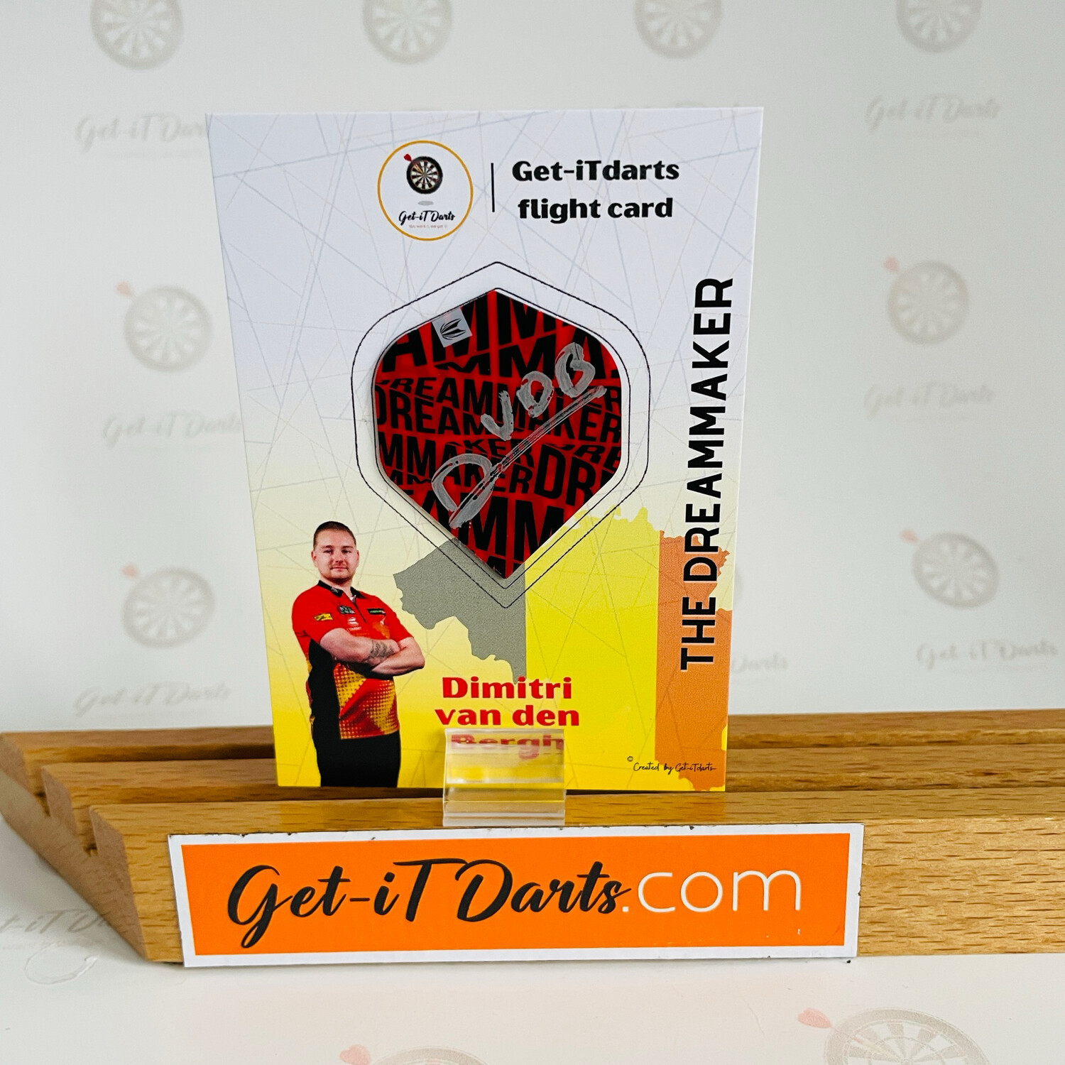 Flightcard Dimitri van den Bergh Target Red