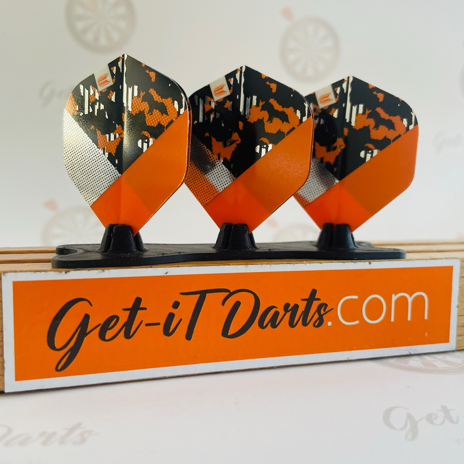 Raymond van Barneveld target Flights Silver/Orange no2