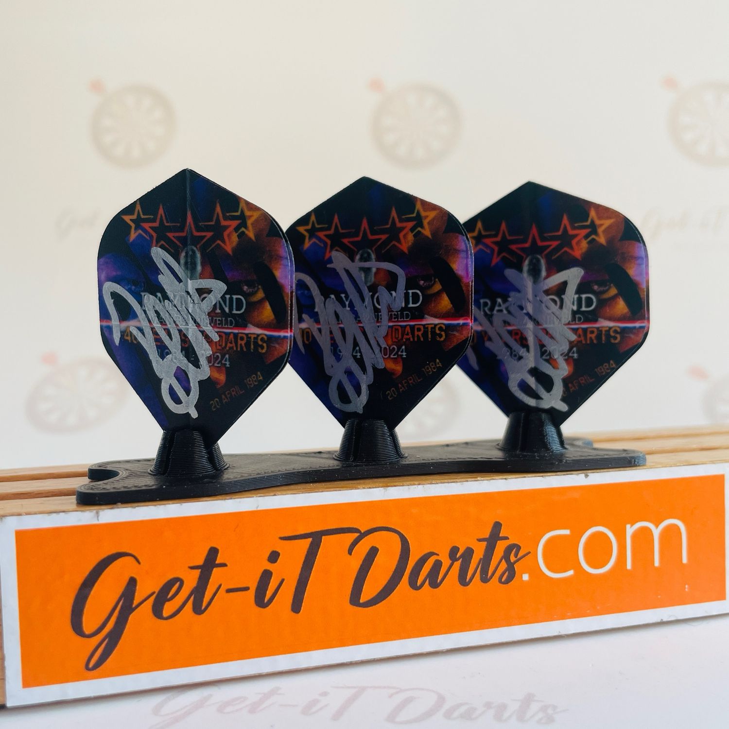 40 years anniversary flights - Signed by Raymond van Barneveld