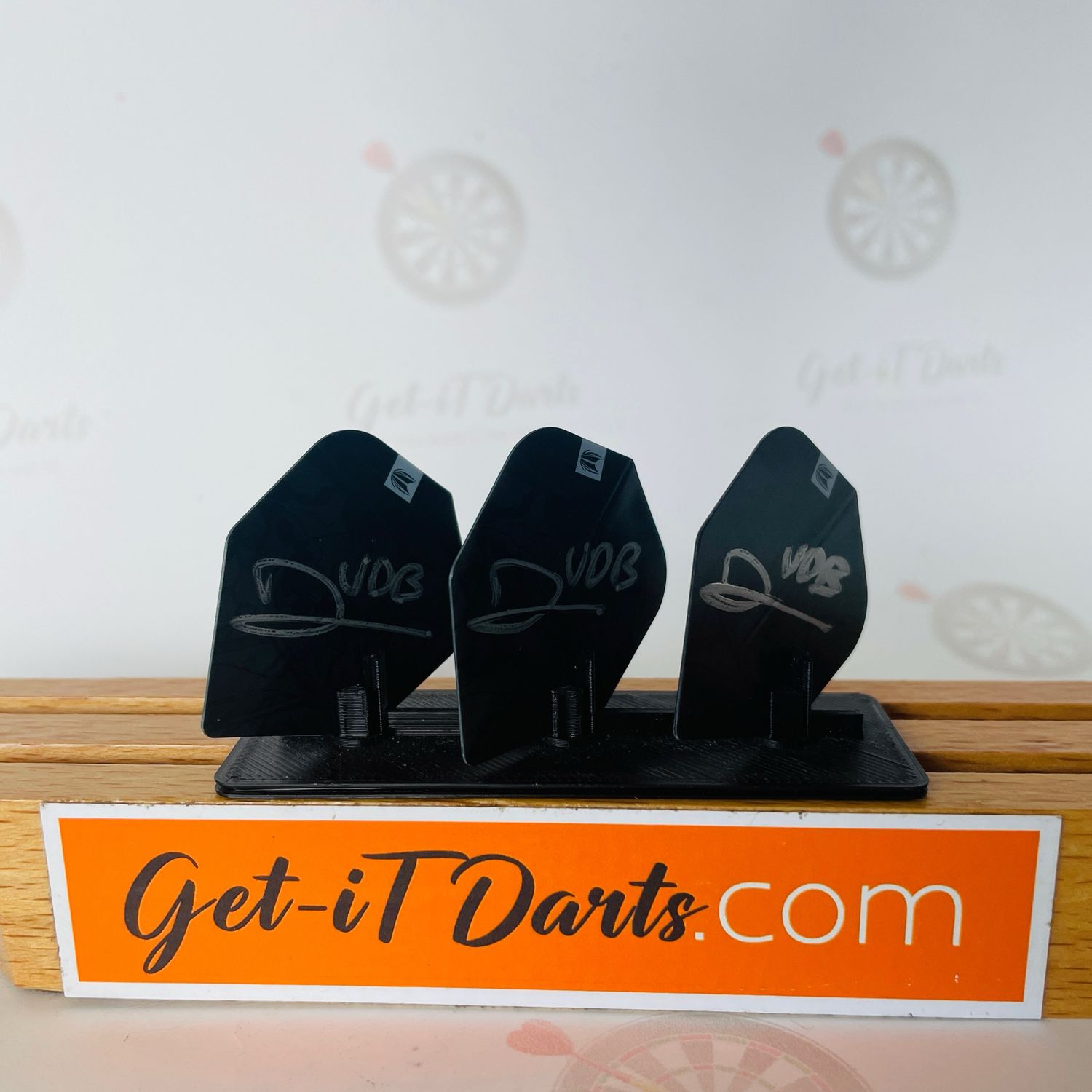 Signed Flights Dimitri van den Bergh black NO6