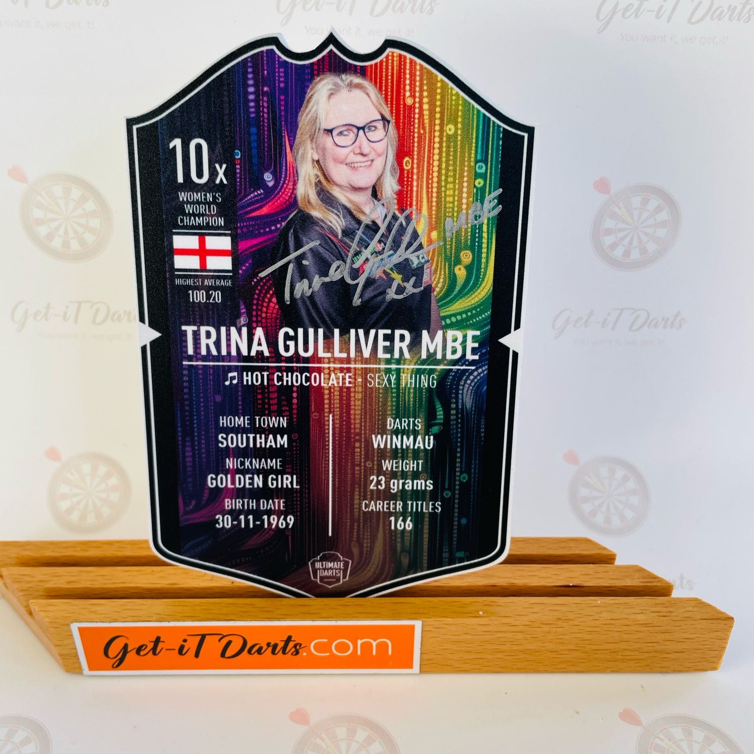 Ultimate Darts Card Trina Gulliver signed