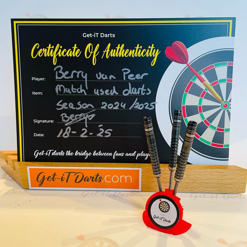 Berry van Peer match used darts ‘24/‘25 (black)