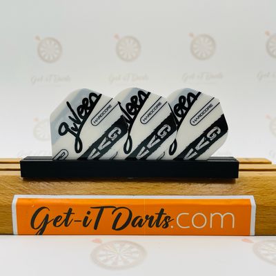 Gian van Veen signed flights
