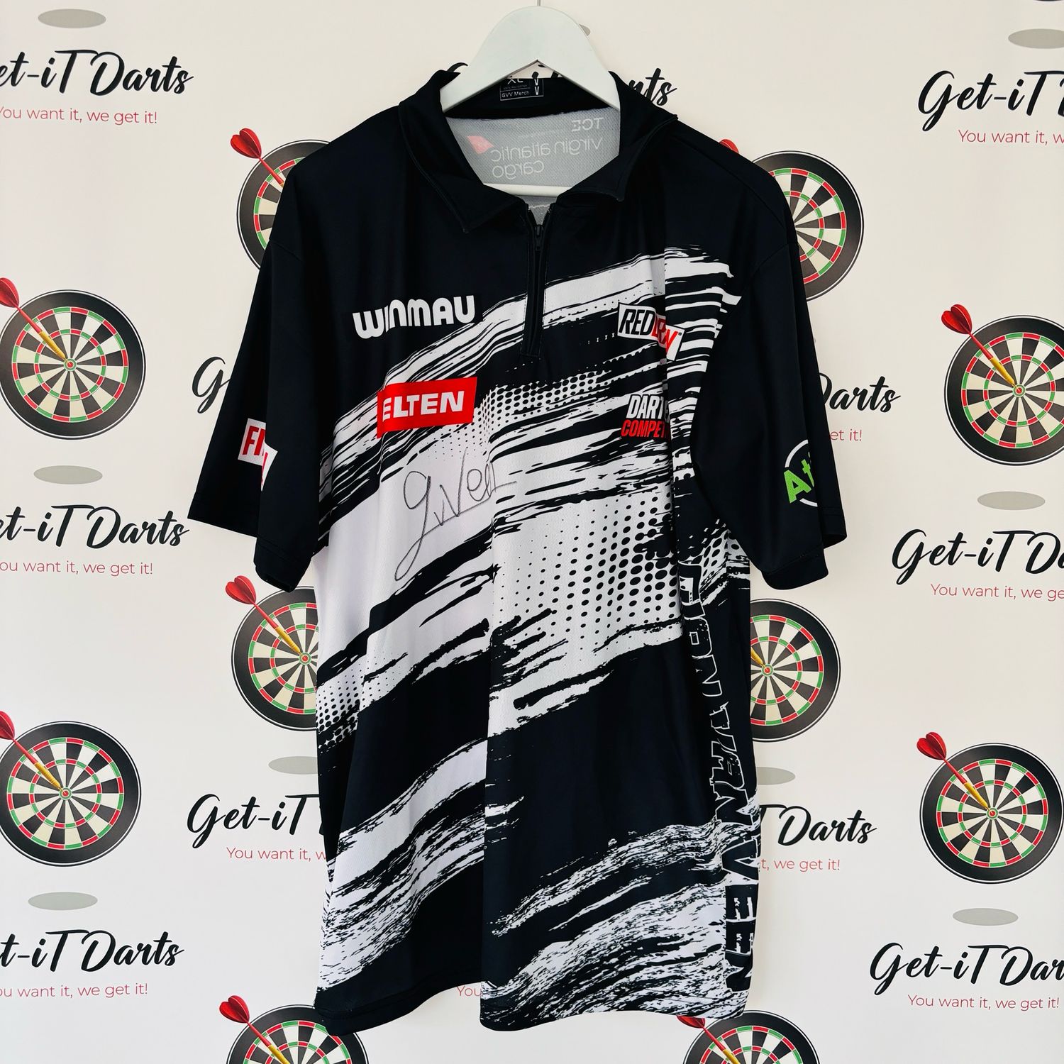 Gian van Veen, match worn shirt vs Nathan Aspinall, WWM 2026 Gian van Veen, match worn shirt vs Nathan Aspinall, WWM 2026