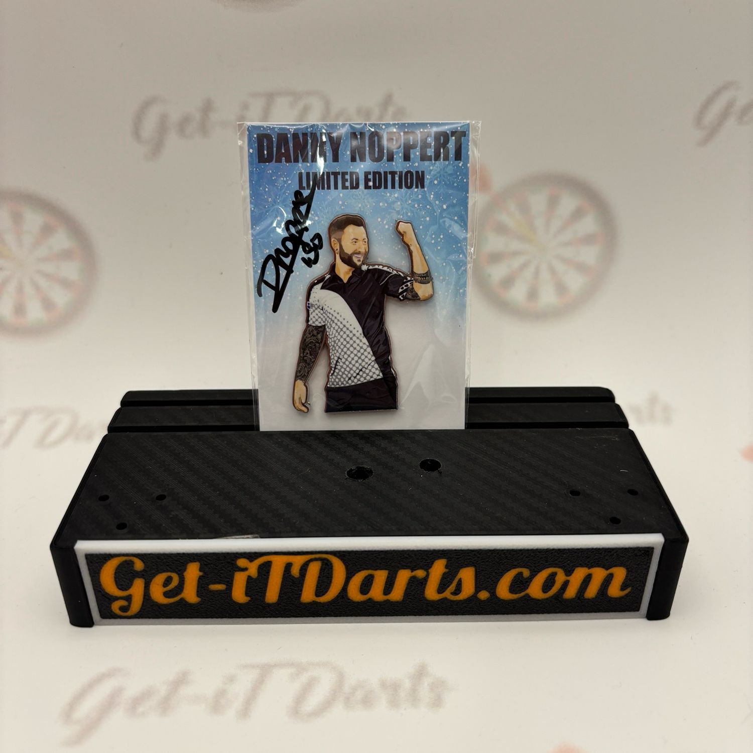 Danny Noppert Dartspin Signed