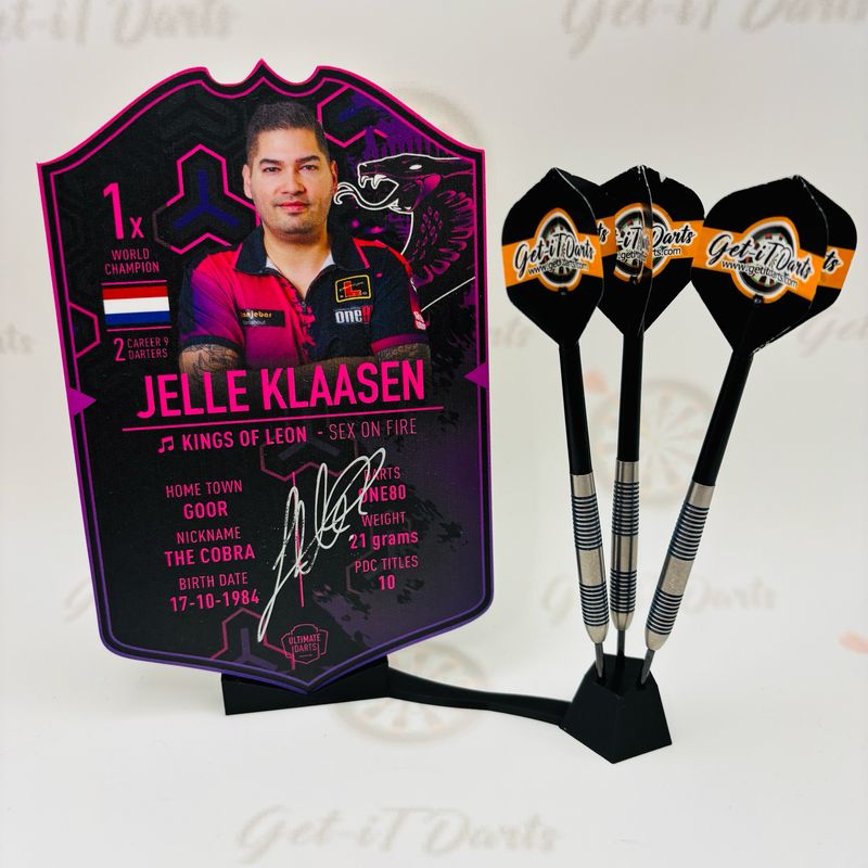 Ultimate Darts Card and Darts stand black