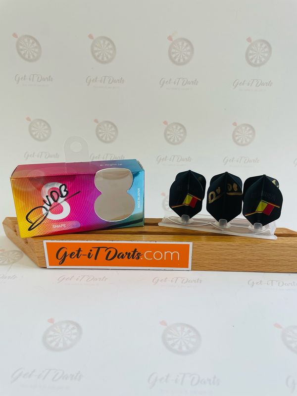 Target 8flights Dimitri van den Bergh signed (shape)