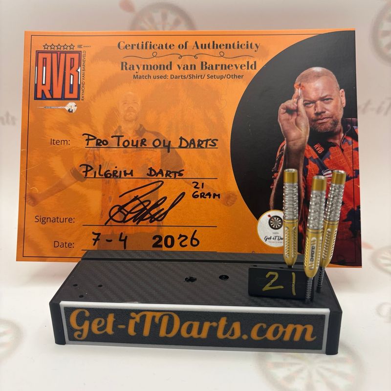 Raymond Van Barneveld,match used darts
