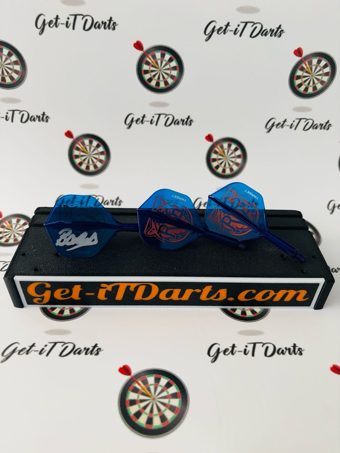 Raymond Van Barneveld limited darts set-up Raymond Van Barneveld limited darts set-up