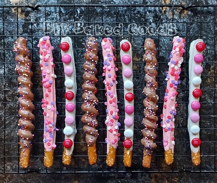 Chocolate Covered Pretzels (6)