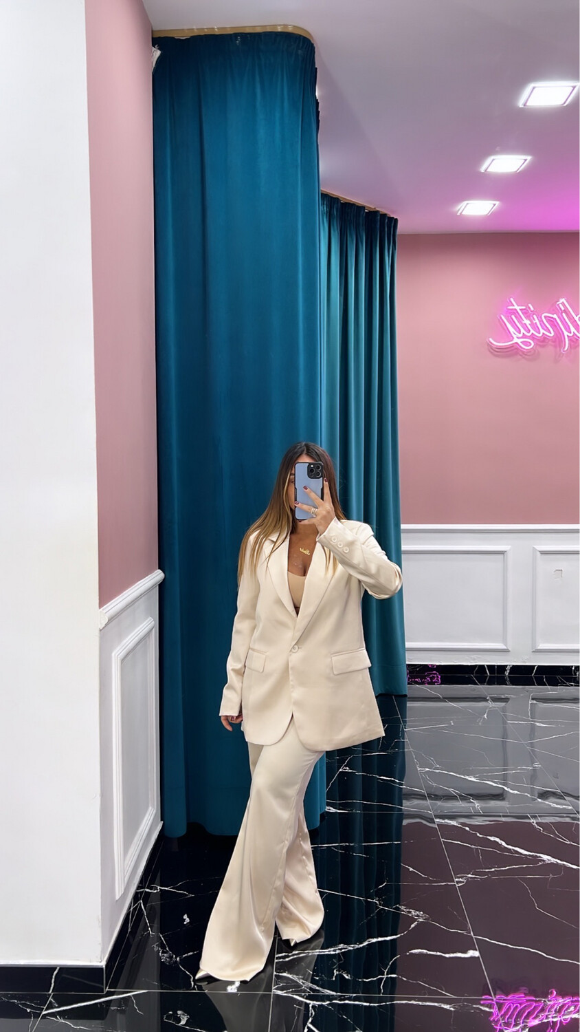 Tailleur satin