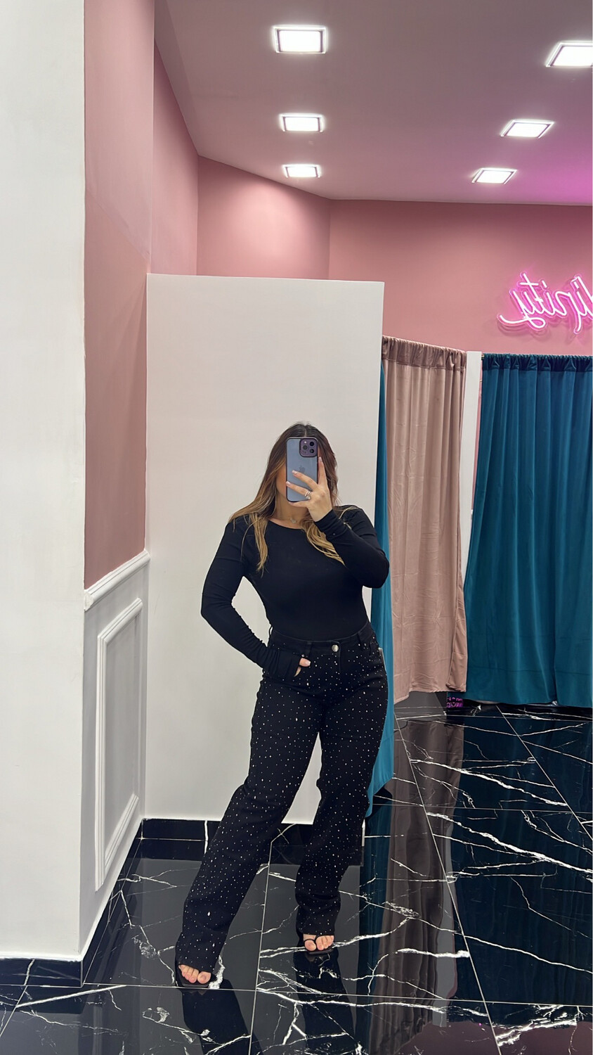 Denim Hollywood