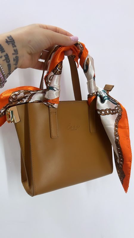 Borsa charlotte camel