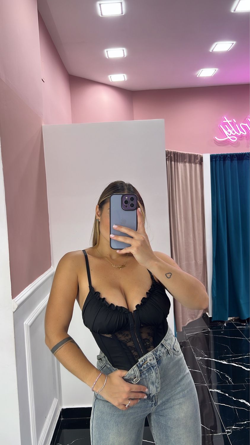 Bustino Black