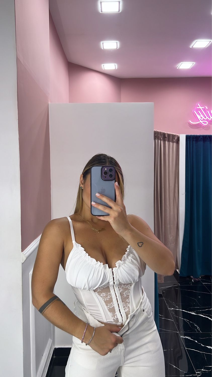 Bustino WHITE