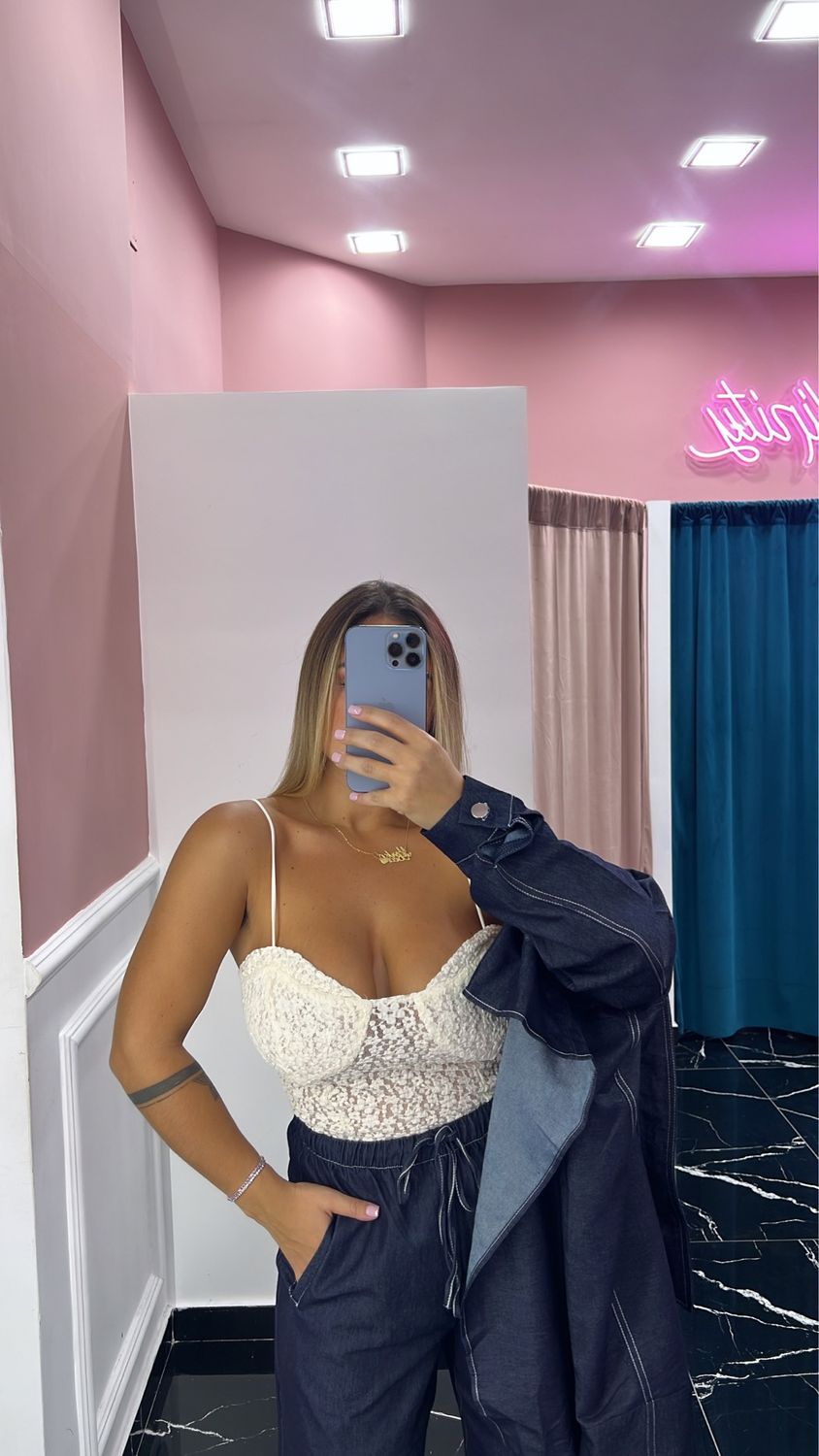 Top in macramè