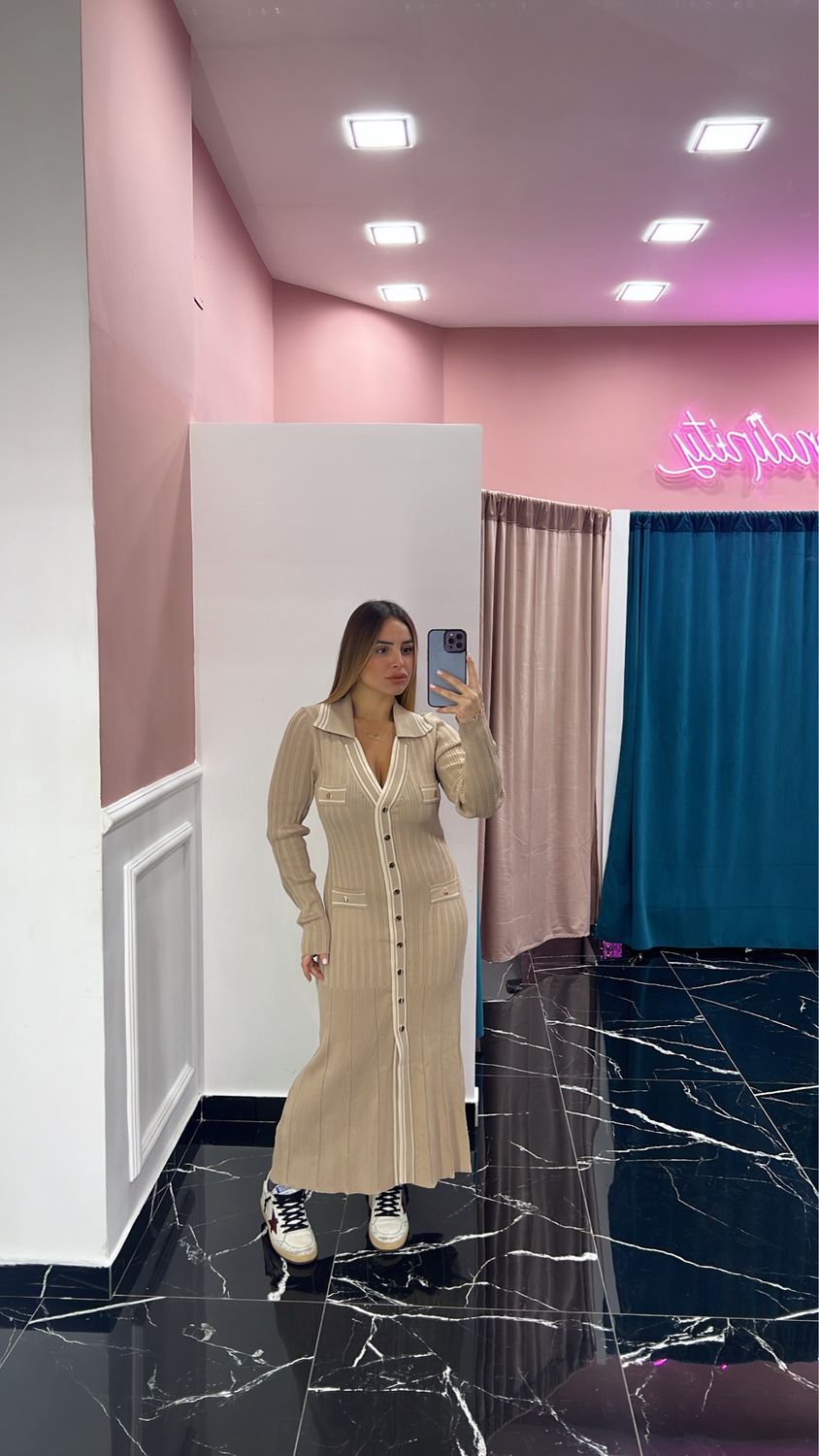 Dress Chic Beige