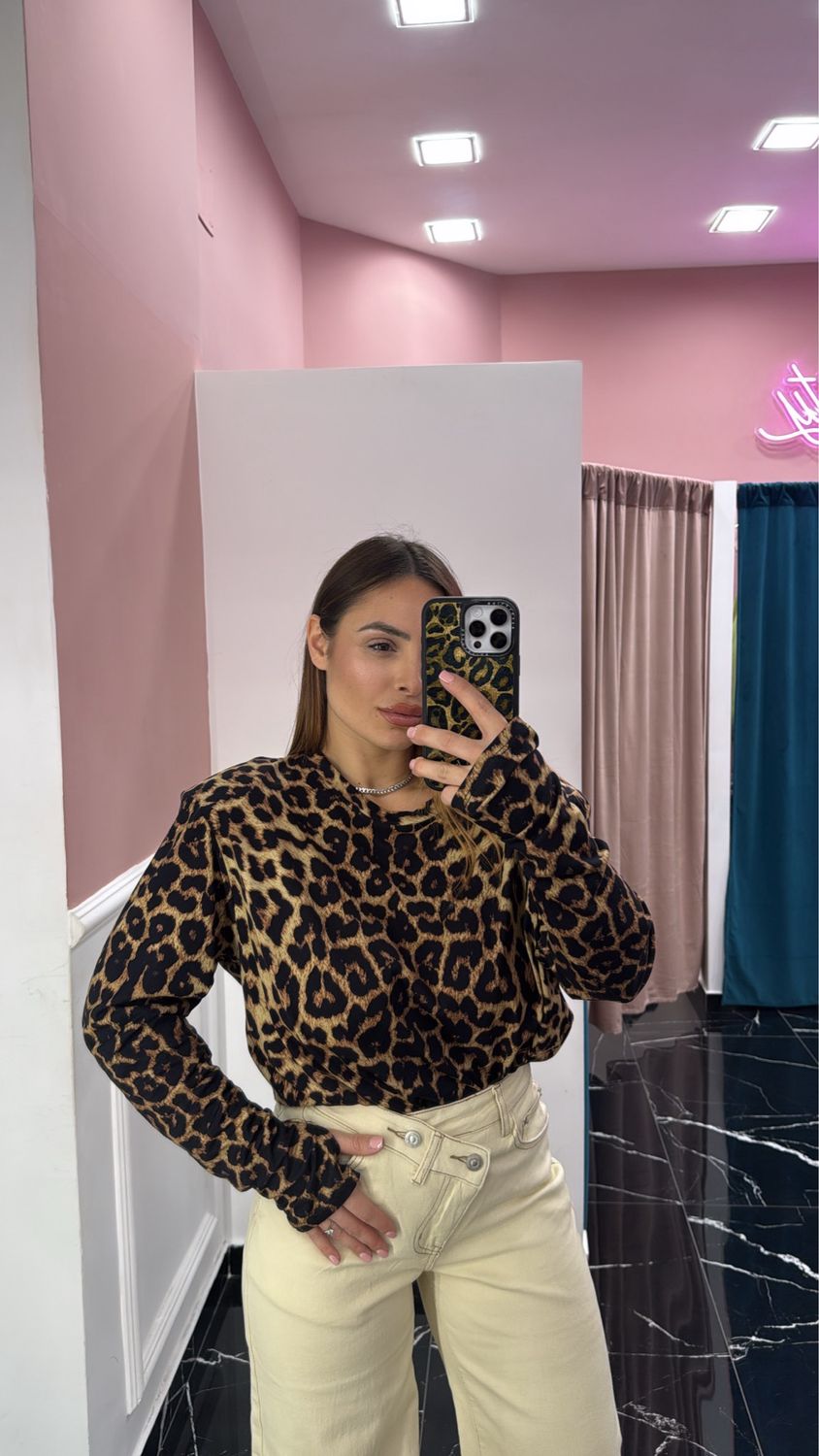 Maglia leopardata guanti
