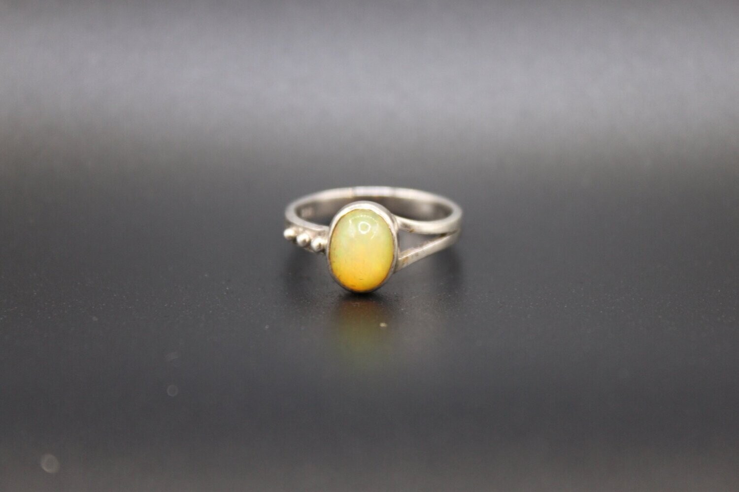 Äthiopischer Welo Opal Silber-Ring