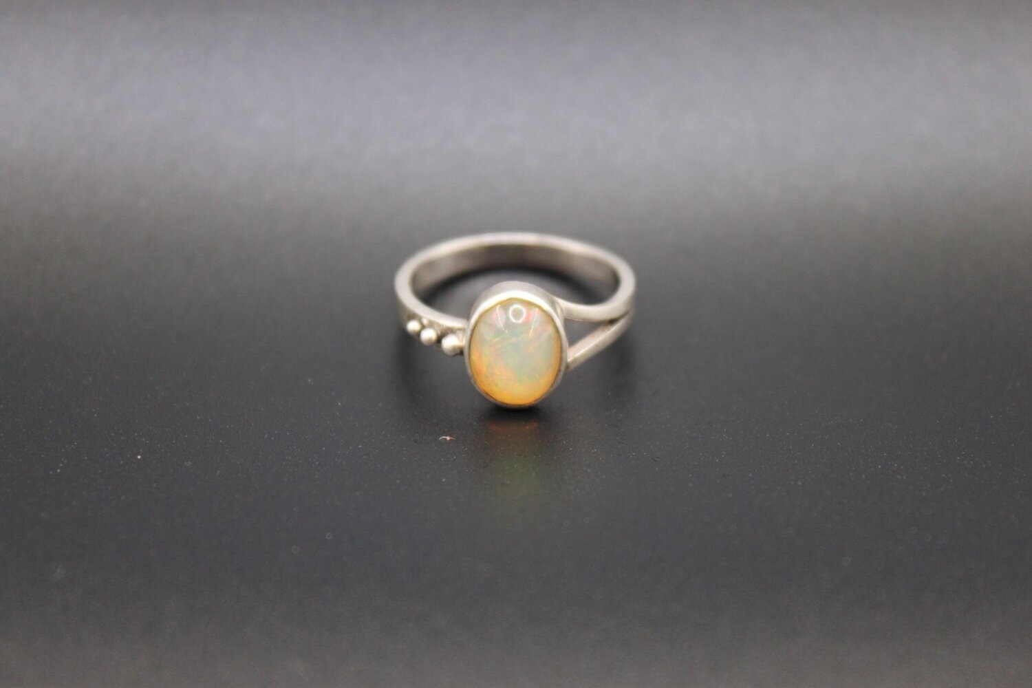 Äthiopischer Welo Opal Silber-Ring