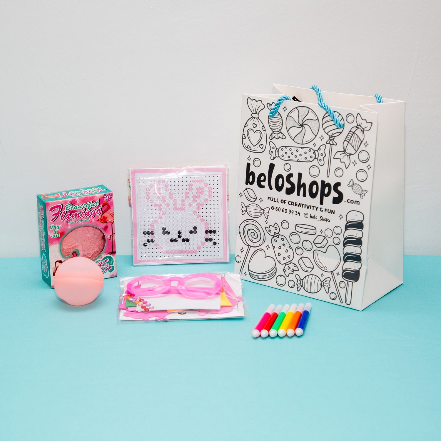 Flamingo &amp; Friends