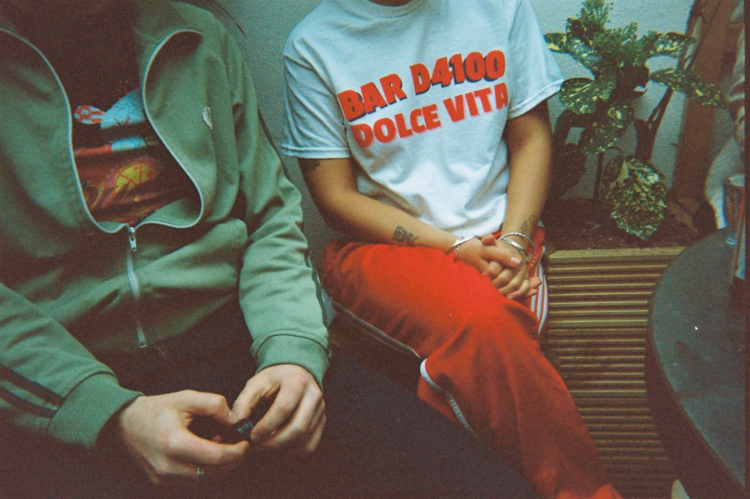 BAR D4100 DOLCE VITA T-SHIRT (UNISEX)
