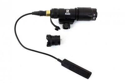 NP NX600S WEAPON LIGHT - BLACK