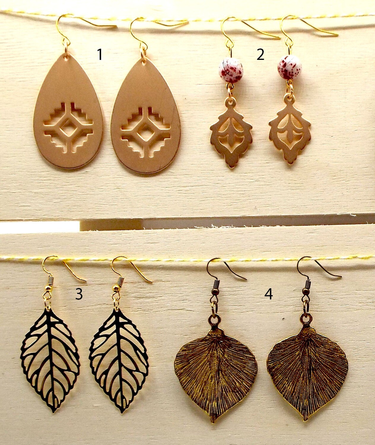 Metal and Leaves Earrings