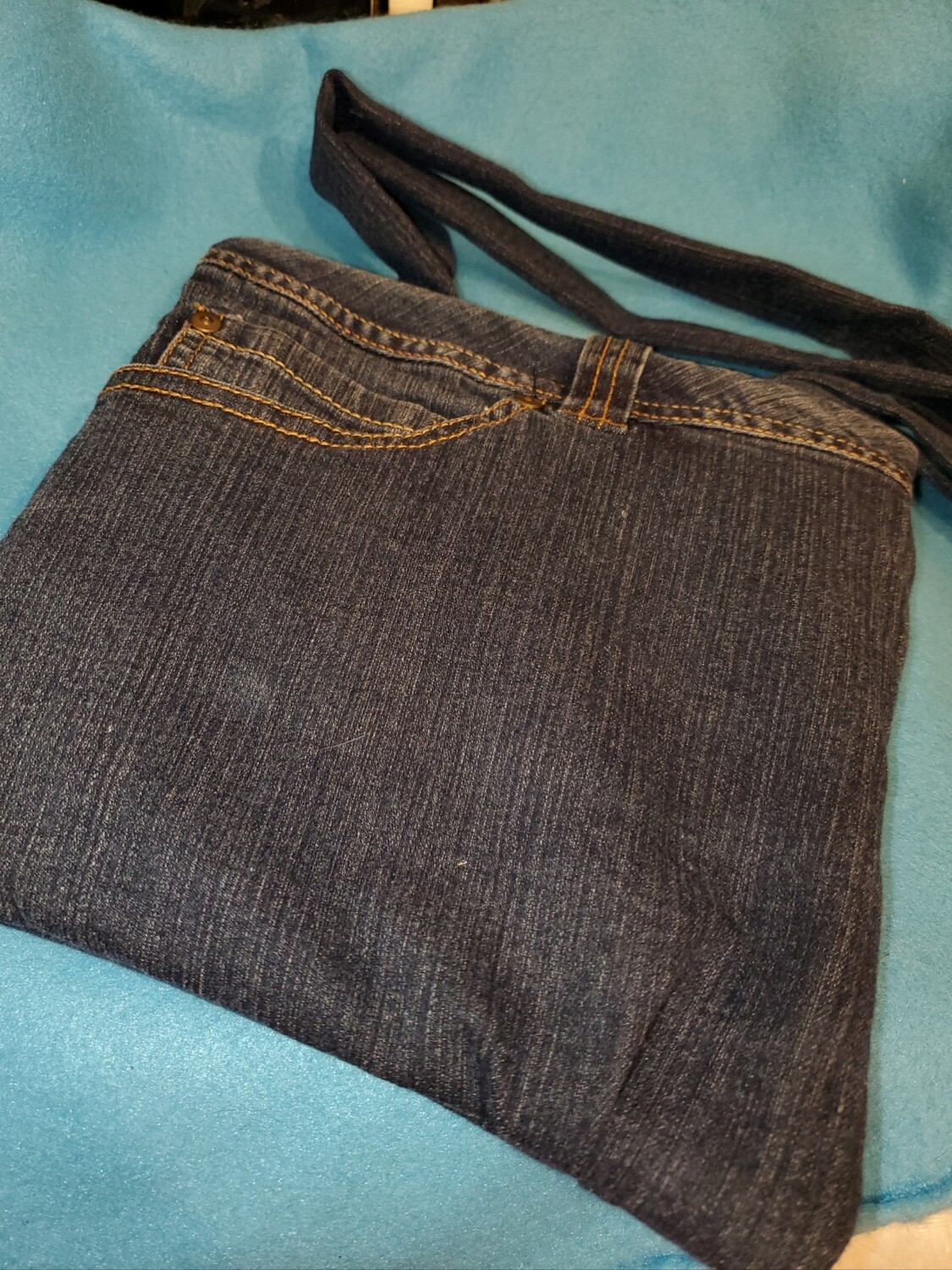 Auie&#39;s Clutches and Purses