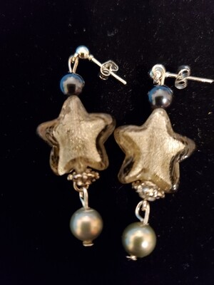 Stars and Pearl&#39;s Earrings