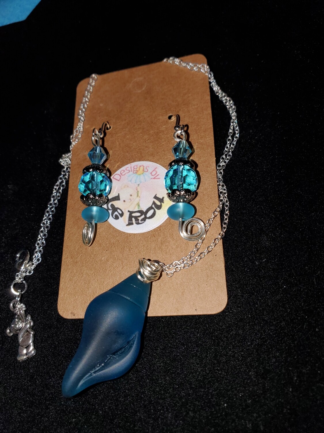 Conch Shell Wearing a Rose Collection