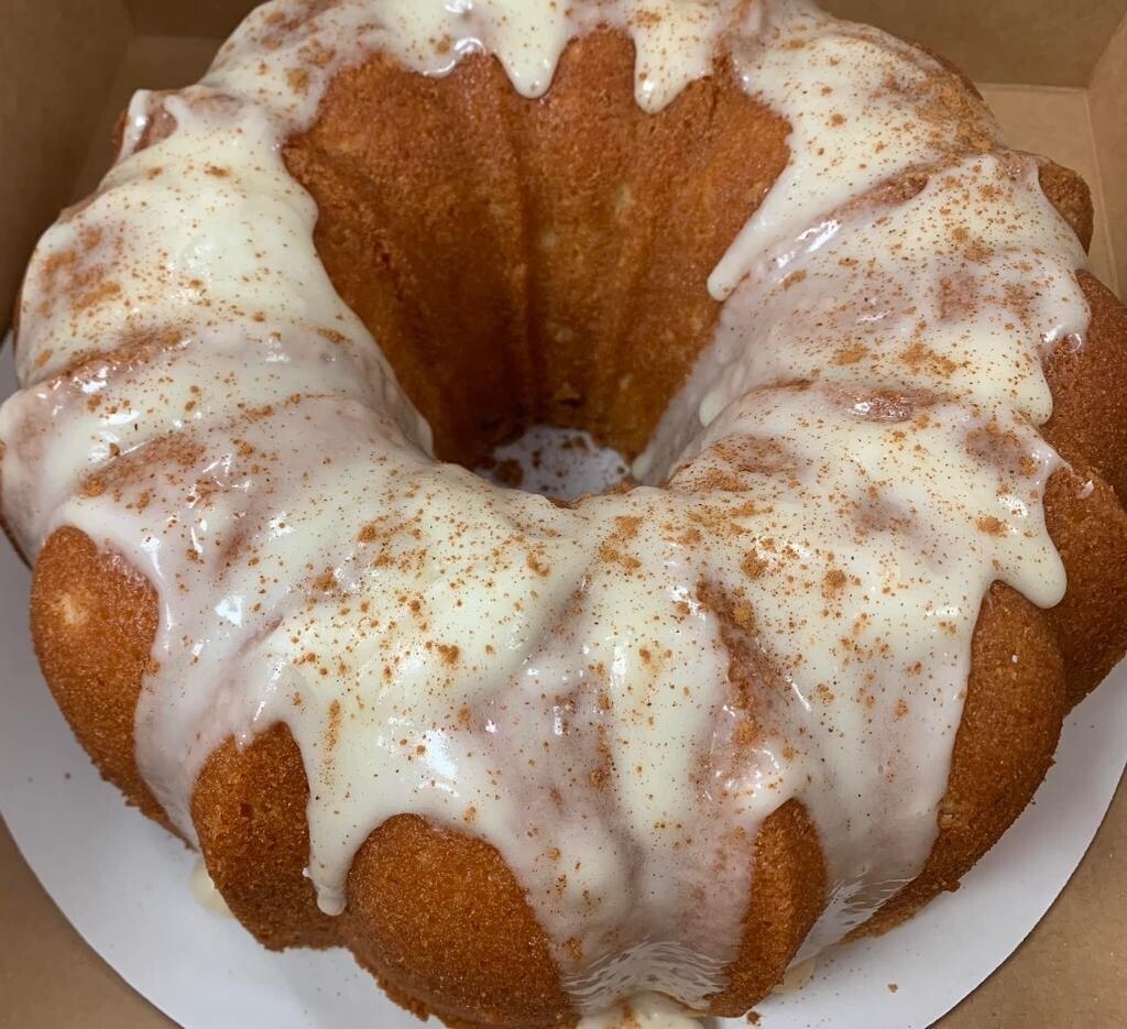 POUND CAKE (CHOOSE FLAVOR)