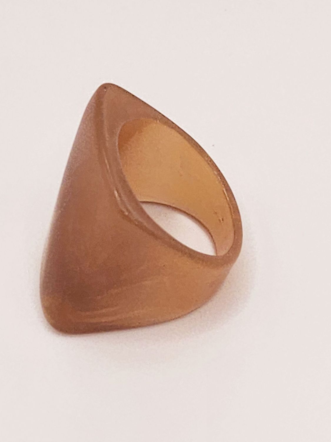 Ring-koper bruin