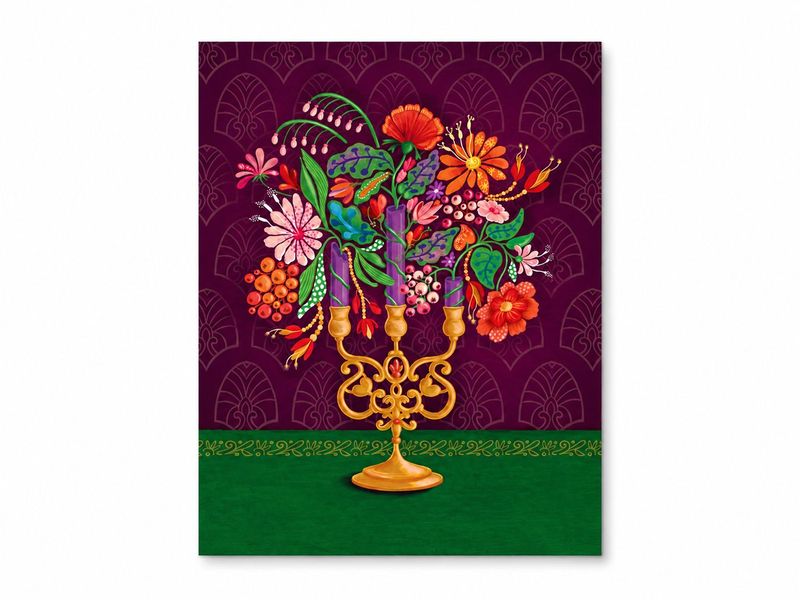 Poster Bloemenkandelaar paars – A4 Poster Bloemenkandelaar paars A4 met kleurrijke bloemen en gouden kandelaar – EchtMiek