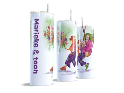 Tumbler met teckel – Schommel – gepersonaliseerd 600 ml Witte gepersonaliseerde tumbler van 600 ml met teckelillustratie schommel, vanuit drie kanten | EchtMiek