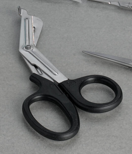 Bandage cutting scissors