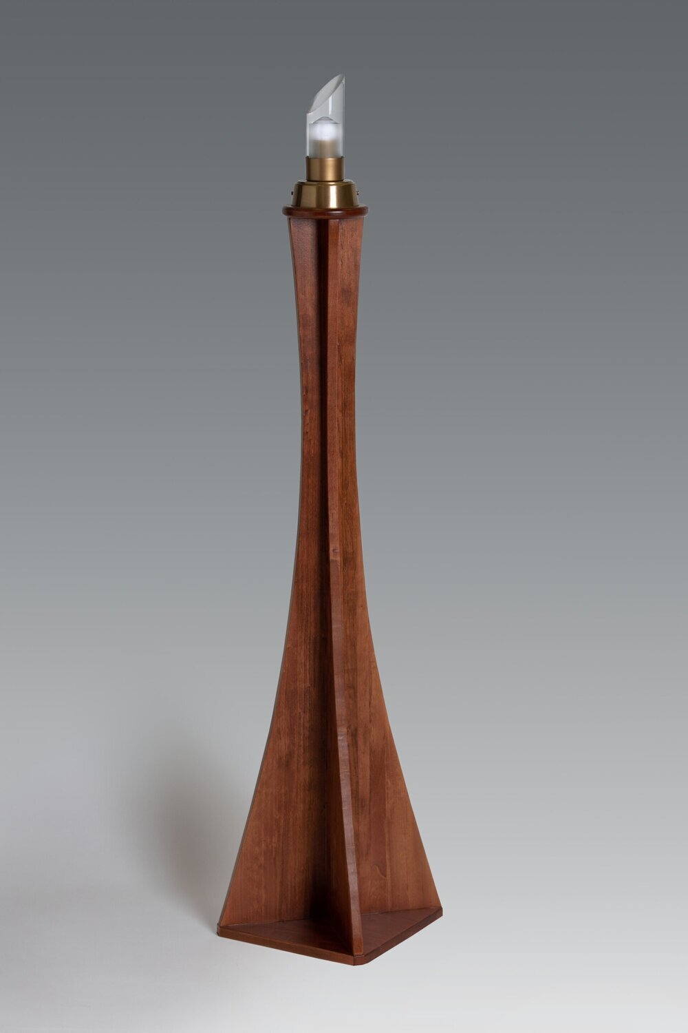 Light pedestal Canada model