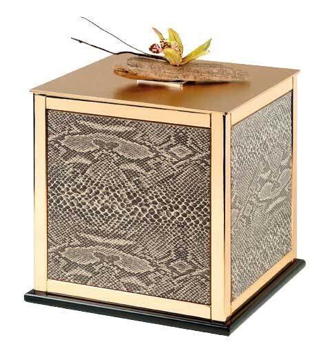 Traviata cinerary urn