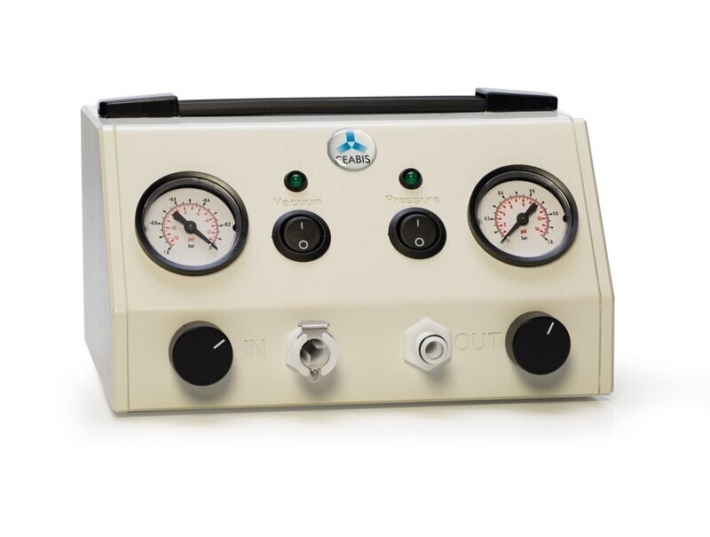 Twin motor pump for aspiration and injection