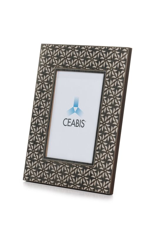 Wooden frame with embossed flowers - anthracite finishing