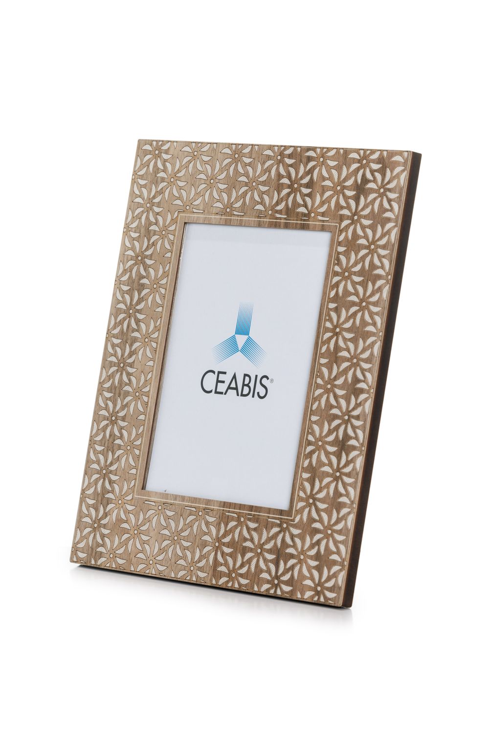 Wooden frame with embossed flowers - oak finishing