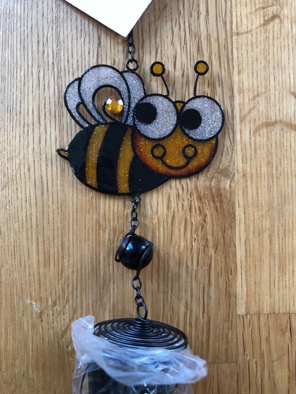 Bee Windchime Glass with Metal chimes