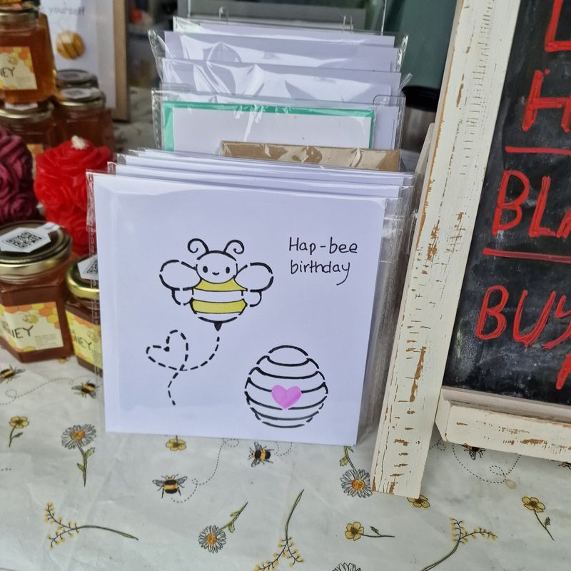 Hap bee birthday