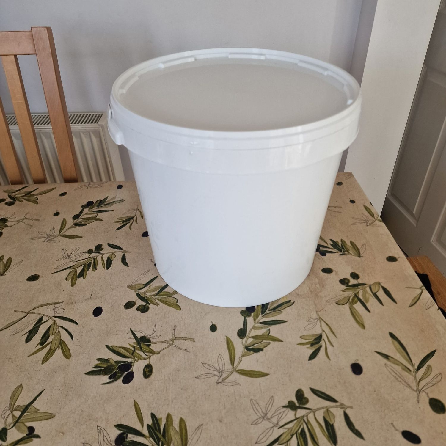 20l Honey Bucket