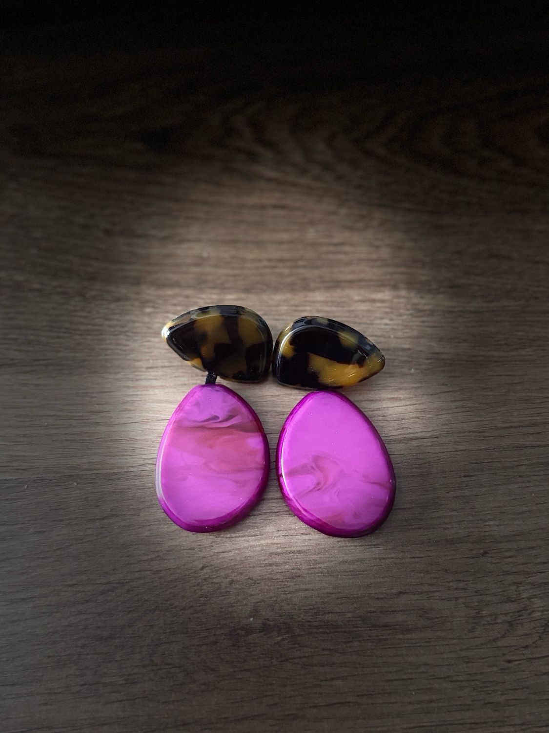 Pendientes bicolor magenta