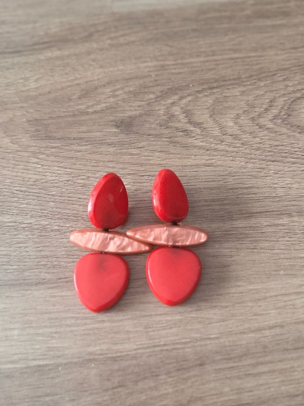 Pendientes rojos