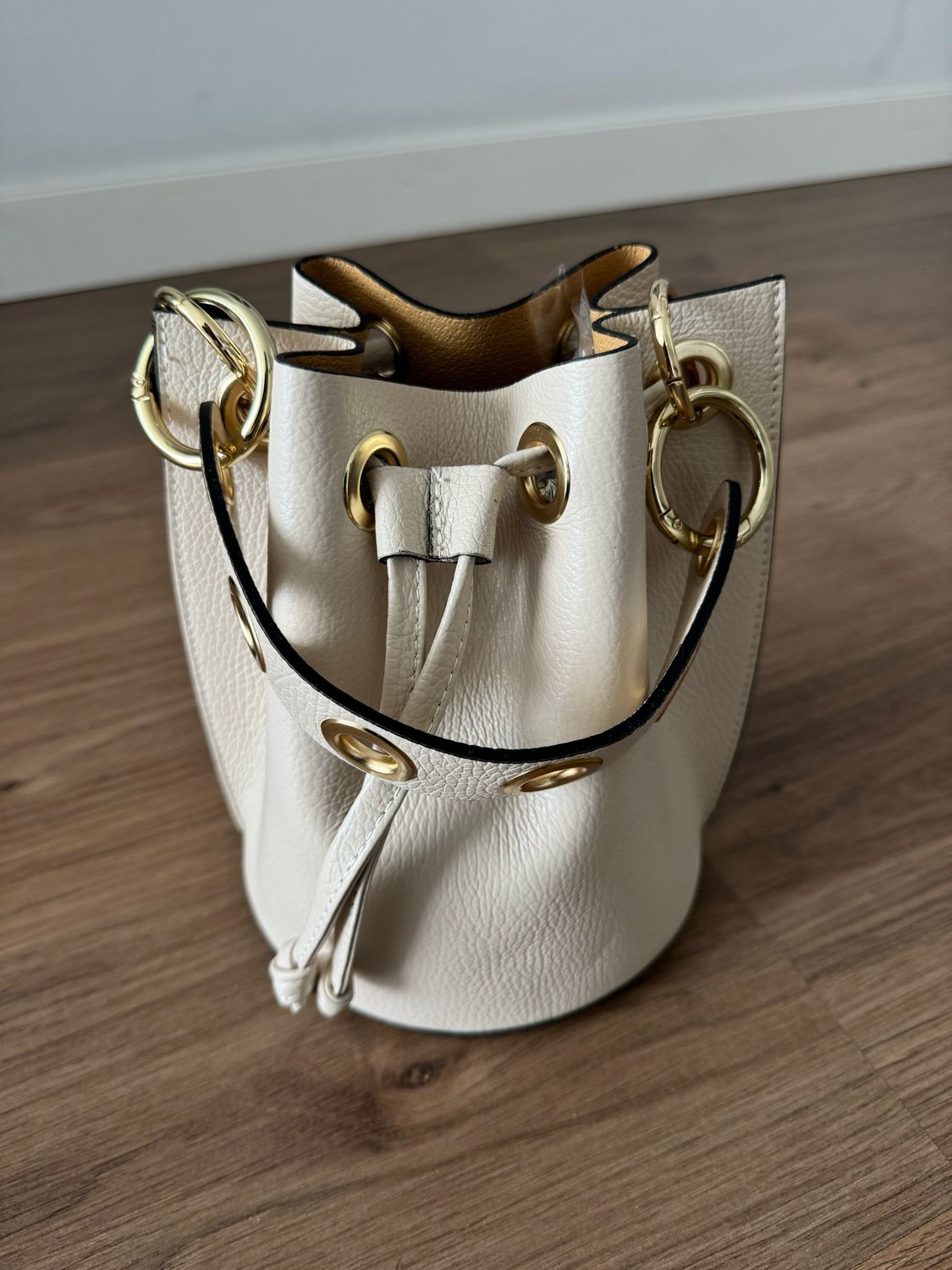 Bolso crema