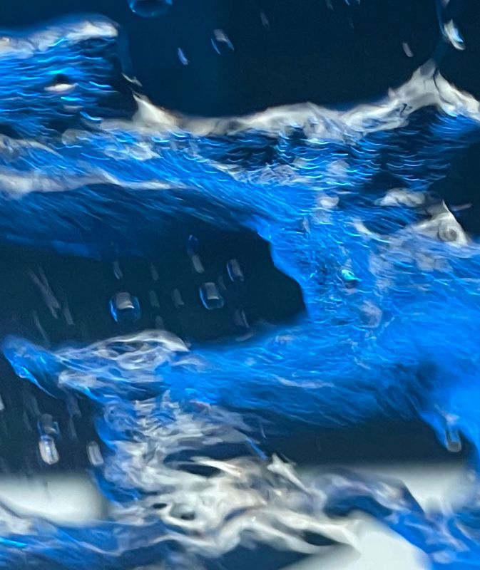 FLOWING IN THE BLUES